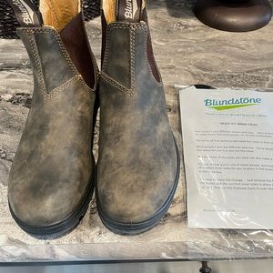 Blundstone sz 7-7.5 Boots